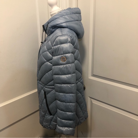 Bernardo ladies winter coat size medium - Picture 3 of 11